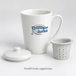 Foça Porcelain Tea Infuser Mug — gallery view 5