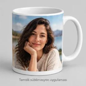 Salda Süblimasyon Fotoğraf Kupası – kurgusal yetişkin portresi ile temsili süblimasyon uygulaması