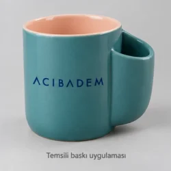 Şiran Side-Pocket Stoneware Mug — gallery view 4