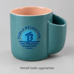 Şiran Side-Pocket Stoneware Mug — gallery view 3